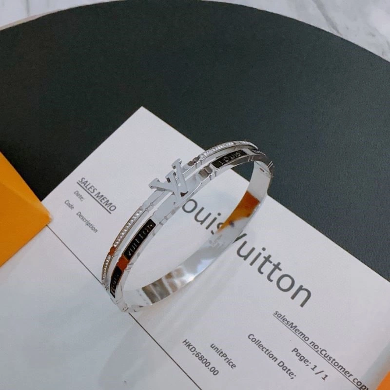 Louis Vuitton Bracelets Durable 249915