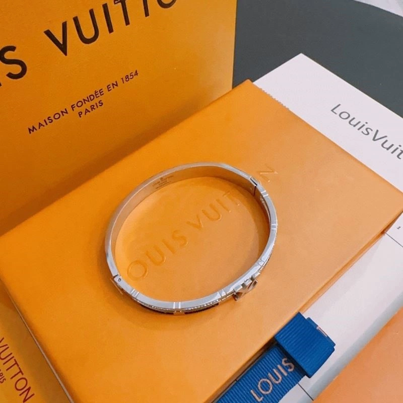 Louis Vuitton Bracelets Durable 249915