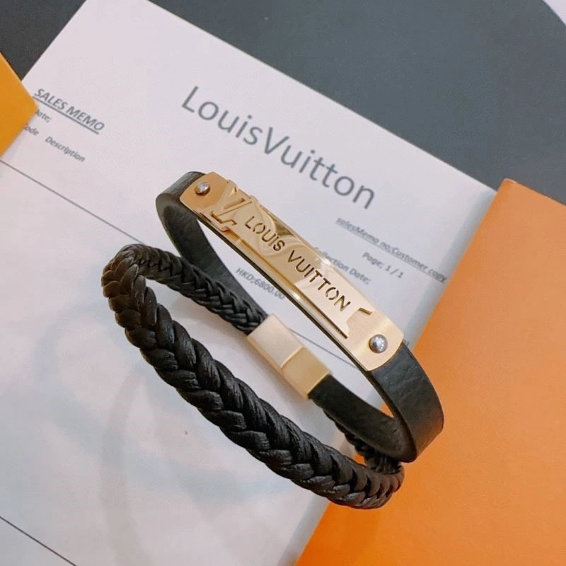 Breathable Louis Vuitton Bracelets 249916