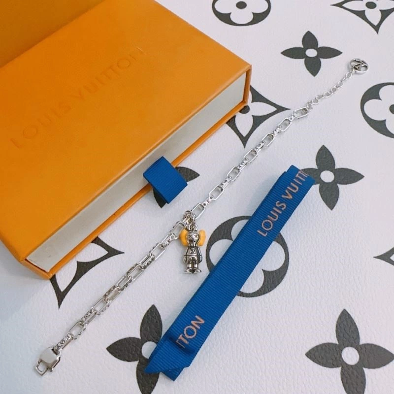 ModernLook Louis Vuitton Bracelets 249909