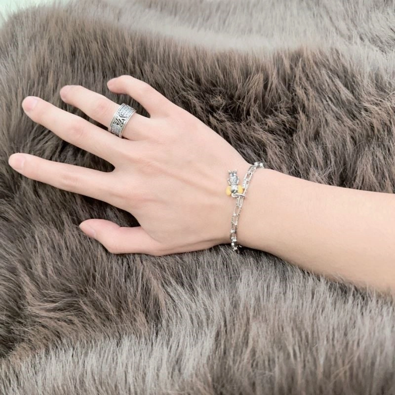 ModernLook Louis Vuitton Bracelets 249909