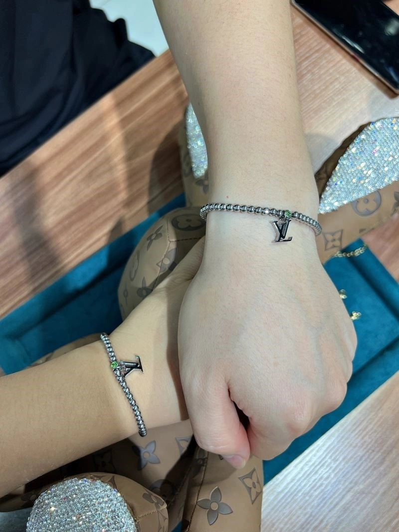 EasyMatch Louis Vuitton Bracelets 249889