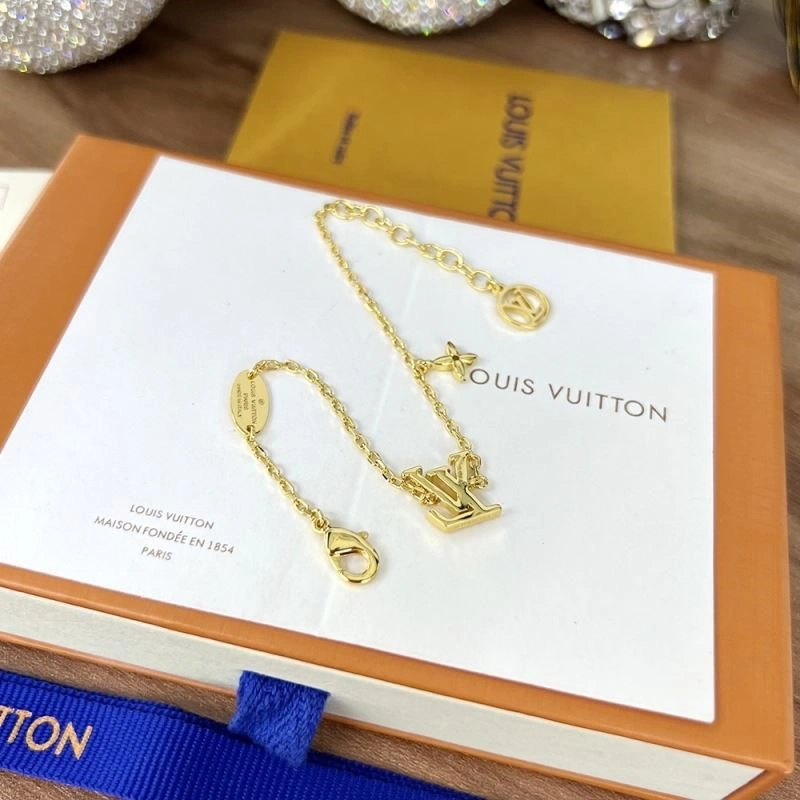 Louis Vuitton Bracelets Sleek 249898