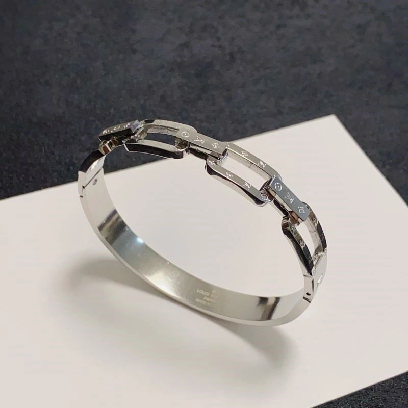 Louis Vuitton Bracelets QuickDry 249900