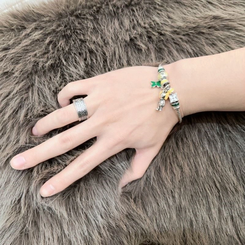 Louis Vuitton Bracelets Comfortable 249901