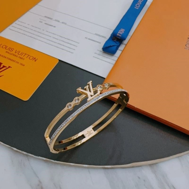 Louis Vuitton Bracelets Soft 249880