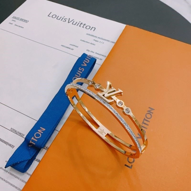 Louis Vuitton Bracelets Soft 249880