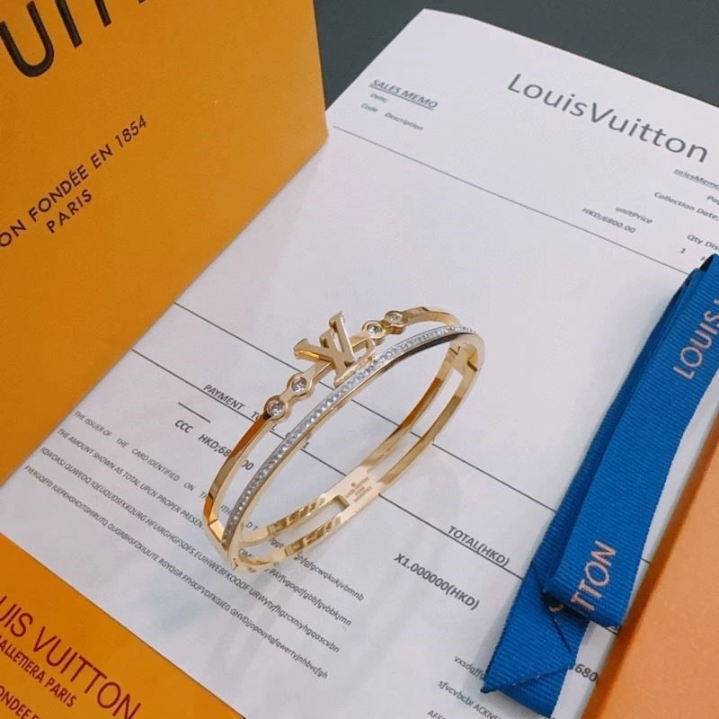 Louis Vuitton Bracelets Soft 249880