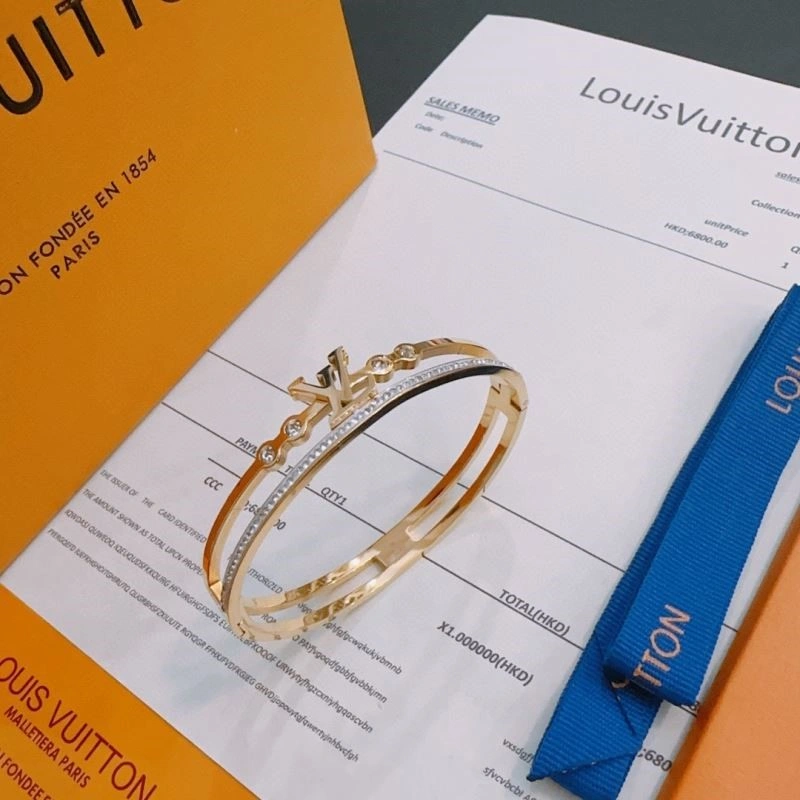 Louis Vuitton Bracelets Soft 249880