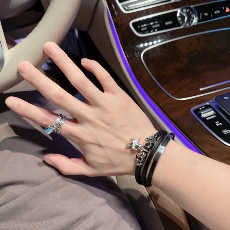 Louis Vuitton Bracelets Durable 249899
