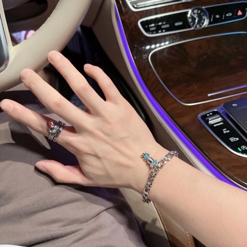 Louis Vuitton Bracelets Comfortable 249879