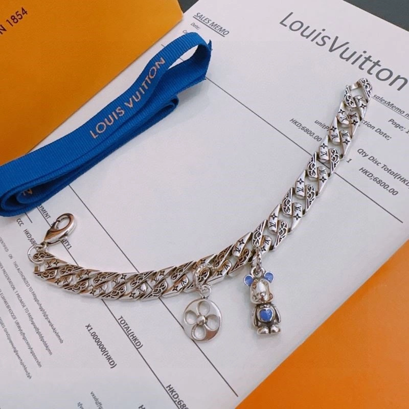 Vibrant Louis Vuitton Bracelets 249903