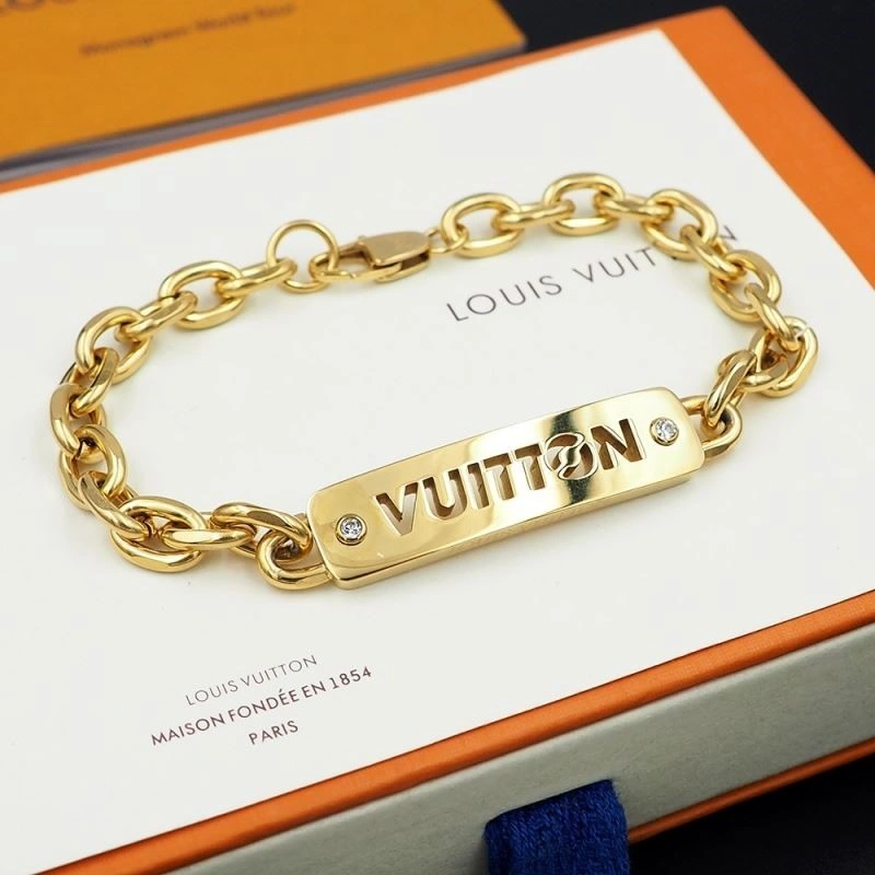 Breathable Louis Vuitton Bracelets 249878