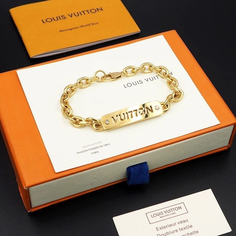 Breathable Louis Vuitton Bracelets 249878