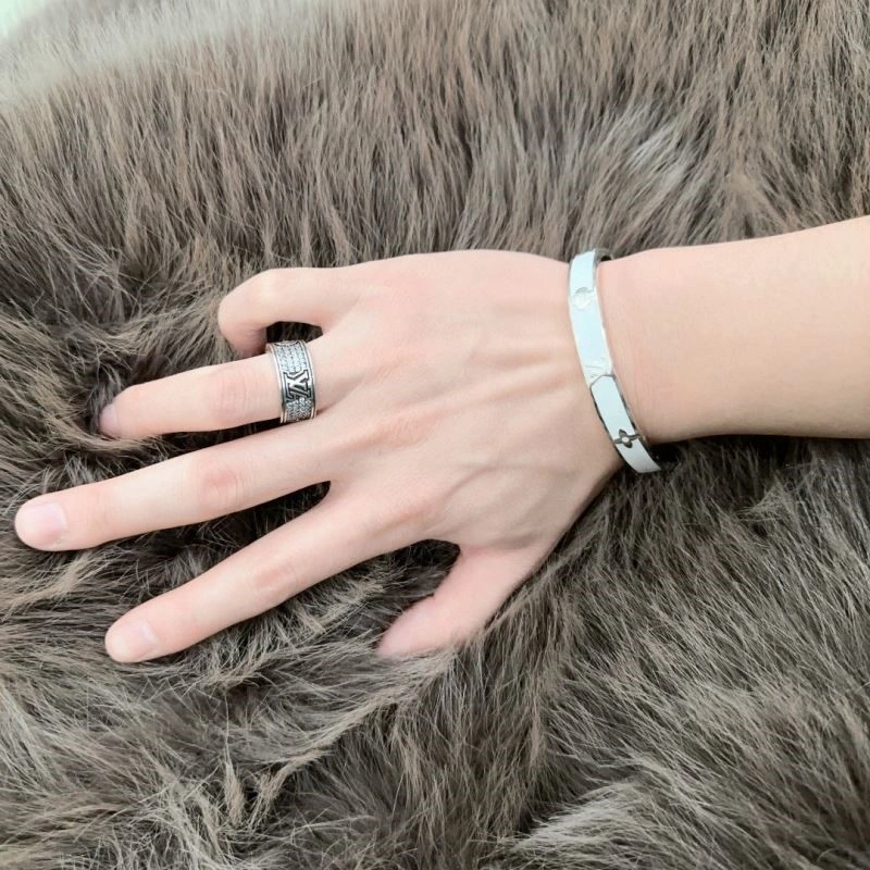 Louis Vuitton Bracelets UrbanStyle 249883