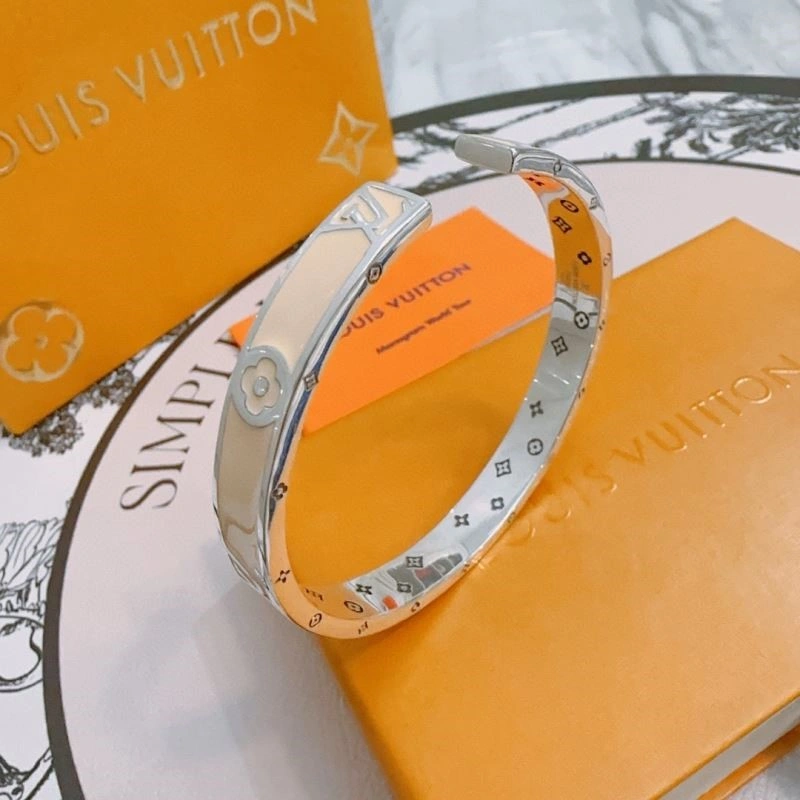 Casual Louis Vuitton Bracelets 249872