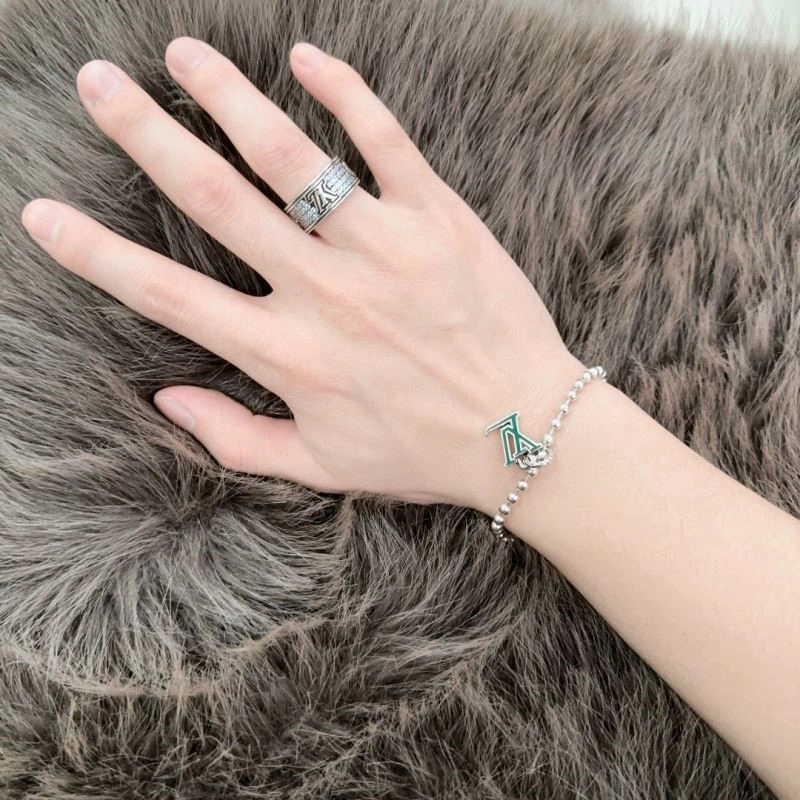Unique Louis Vuitton Bracelets 249897