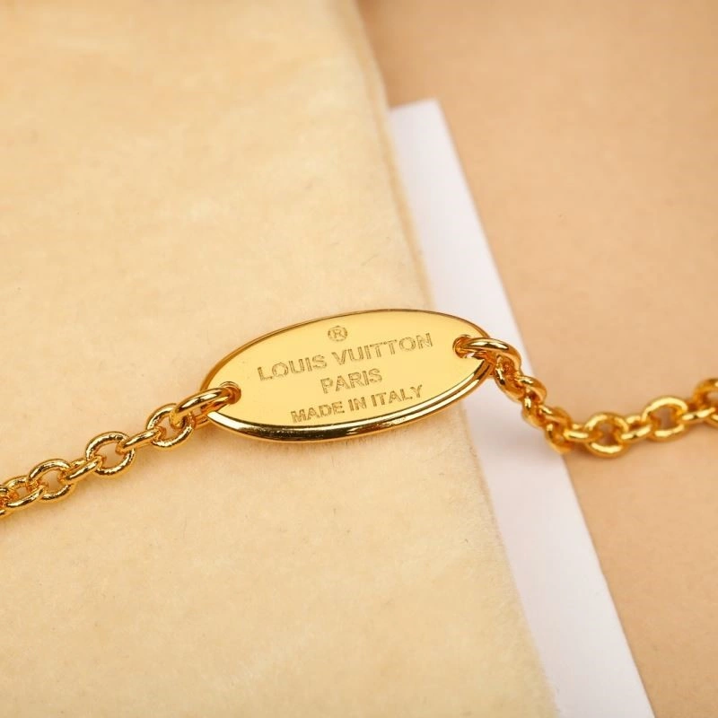 Popular Louis Vuitton Bracelets 249873