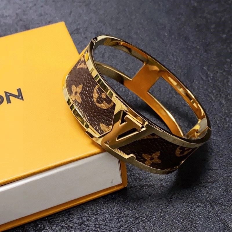 Louis Vuitton Bracelets FastDry 249861