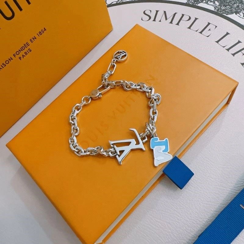 Durable Louis Vuitton Bracelets 249858
