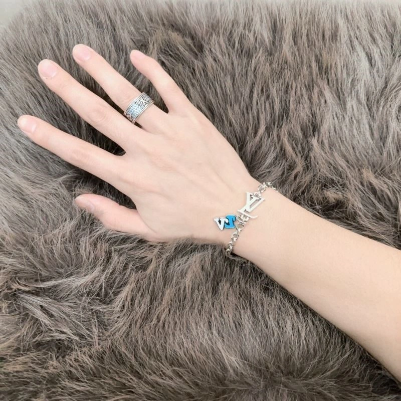 Durable Louis Vuitton Bracelets 249858