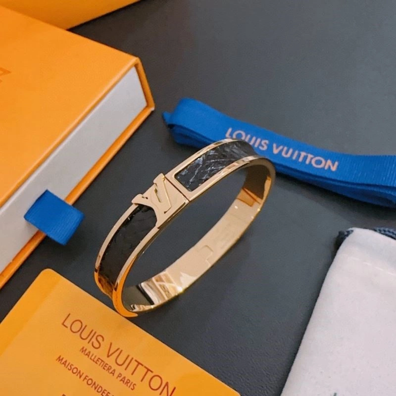 Louis Vuitton Bracelets Timeless 249866