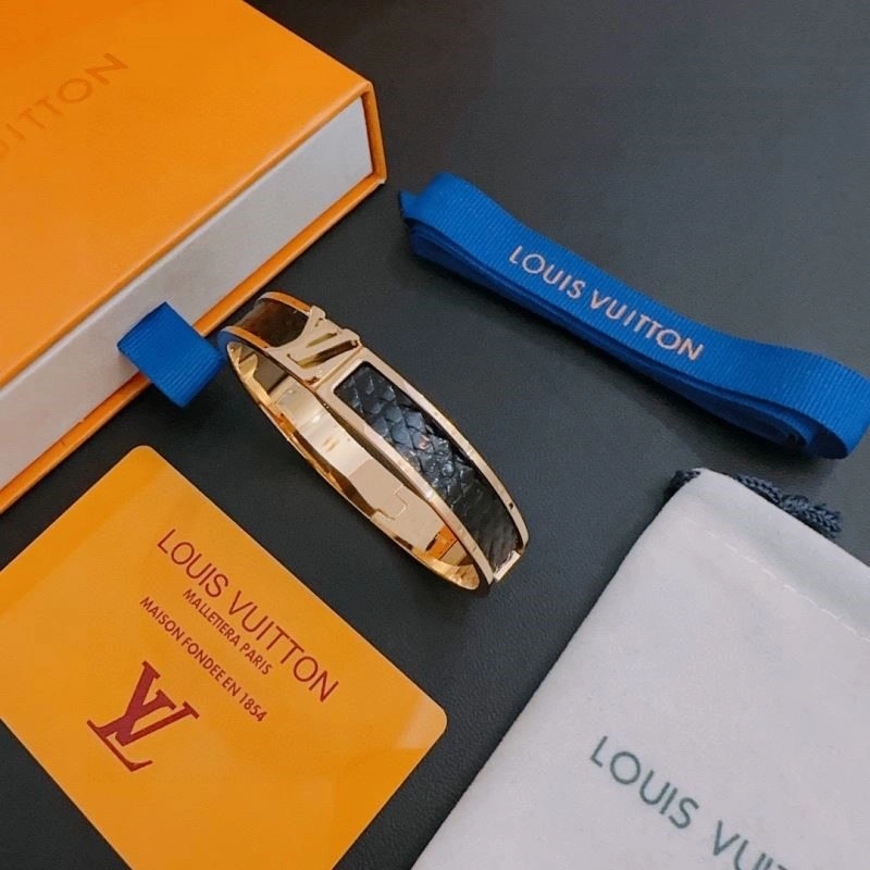 Louis Vuitton Bracelets Timeless 249866