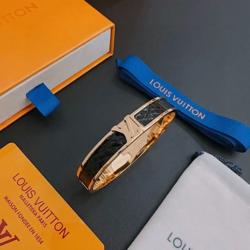 Louis Vuitton Bracelets Timeless 249866