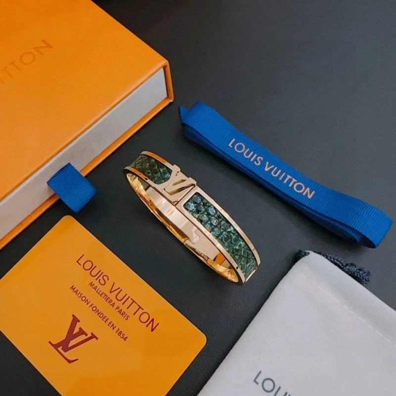 Louis Vuitton Bracelets Stretchable 249860