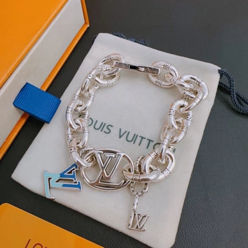 Louis Vuitton Bracelets Comfortable 249864