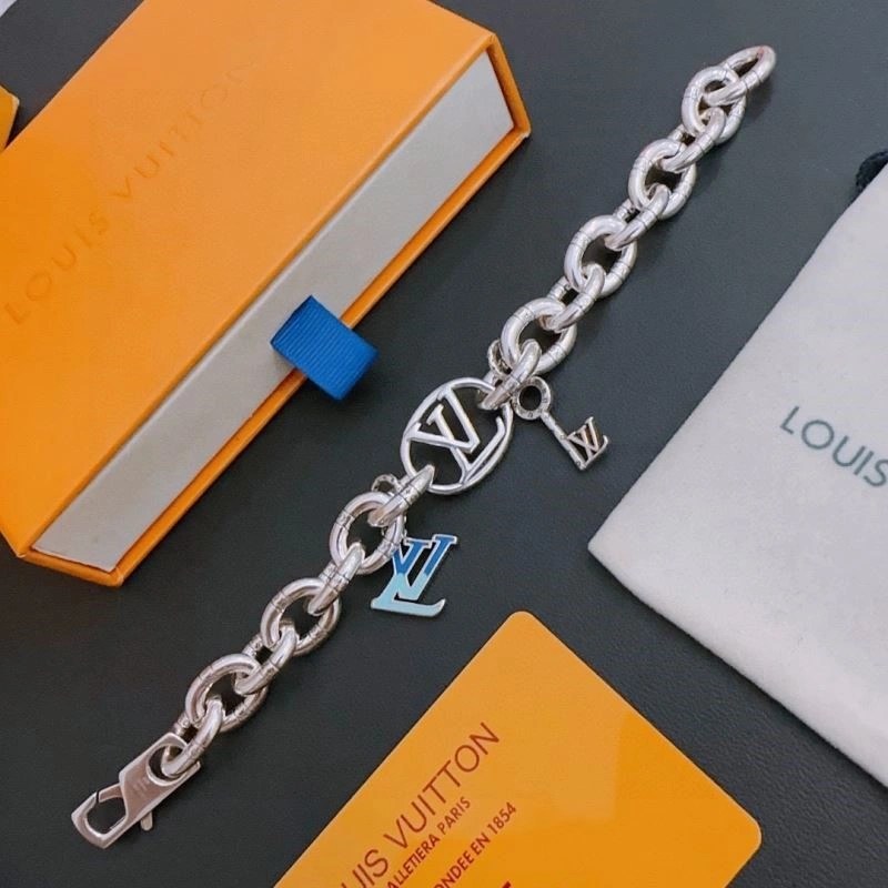 Louis Vuitton Bracelets Comfortable 249864