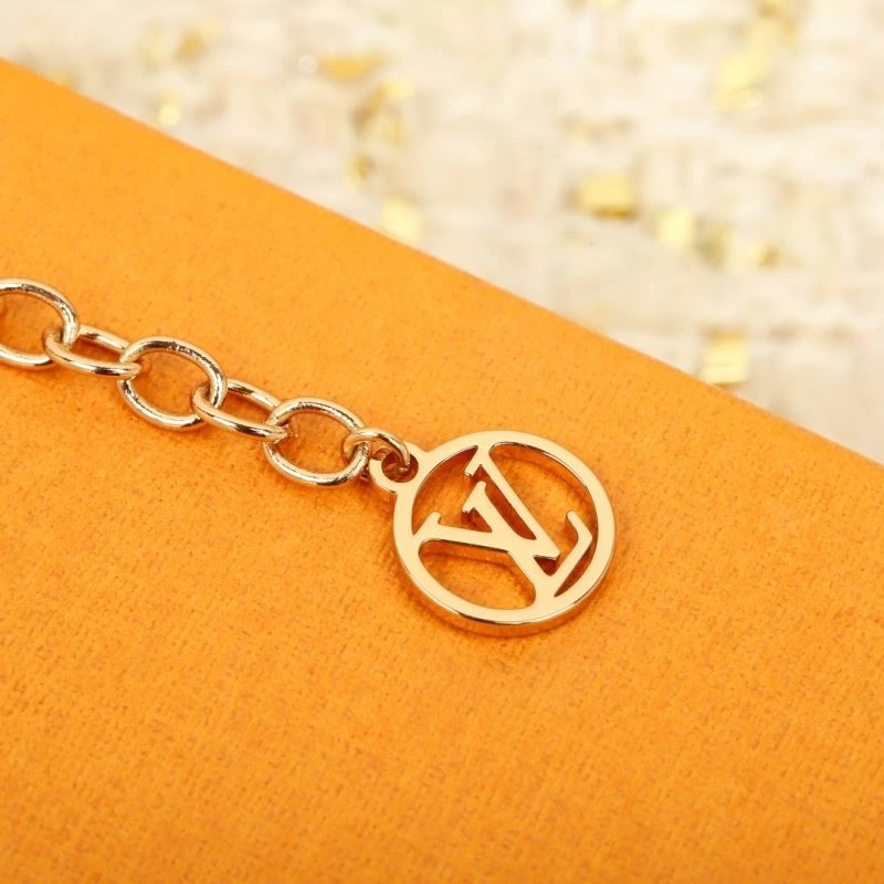 Louis Vuitton Bracelets Classic 249839