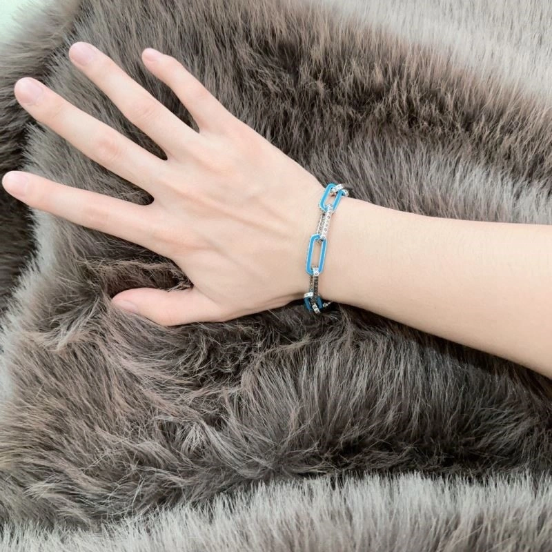 FreshLook Louis Vuitton Bracelets 249635