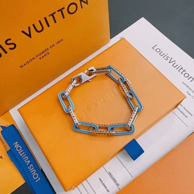 FreshLook Louis Vuitton Bracelets 249635