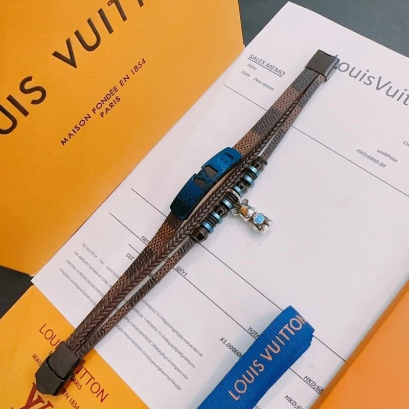 Chic Louis Vuitton Bracelets 249632