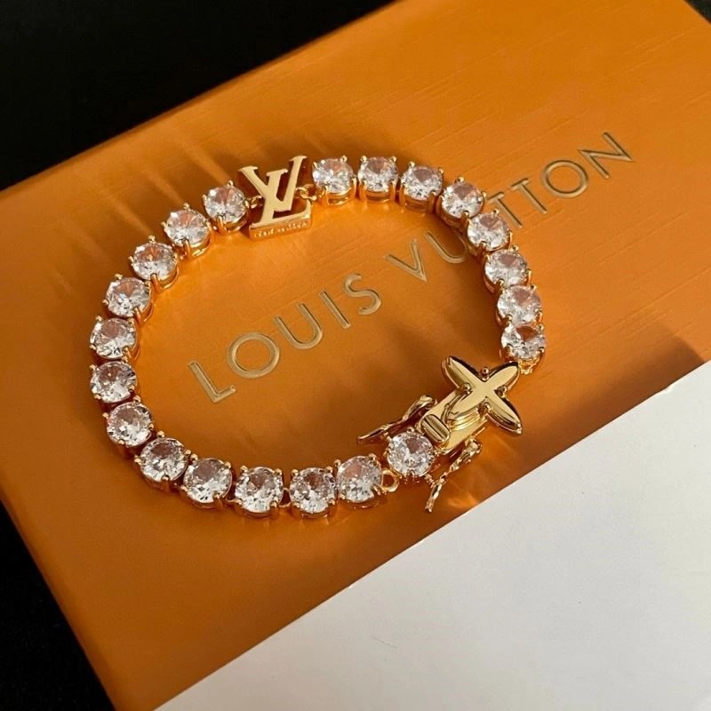 Louis Vuitton Bracelets Bold 249616