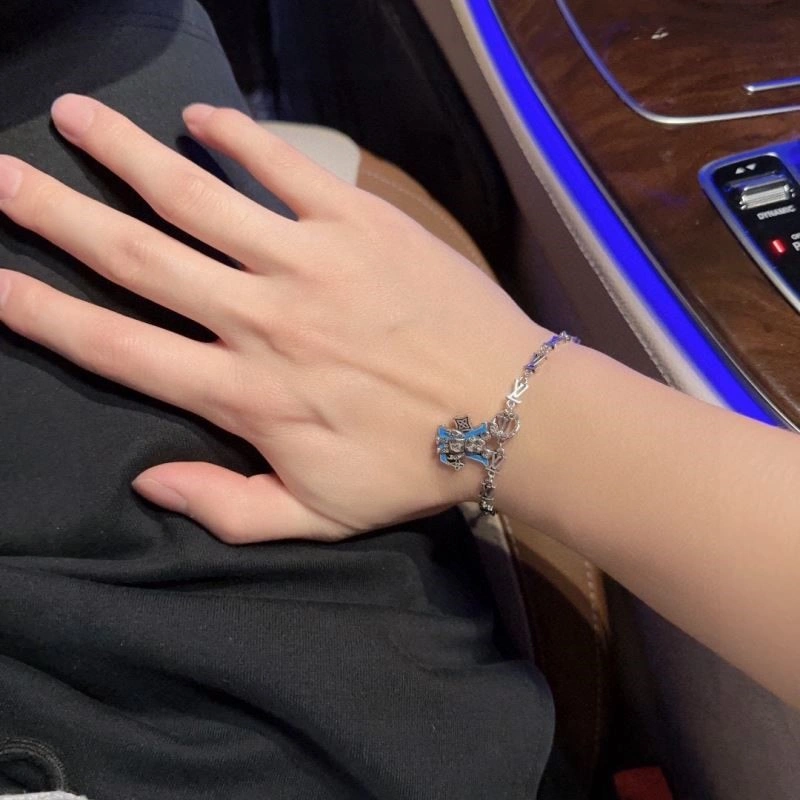 Comfortable Louis Vuitton Bracelets 249625