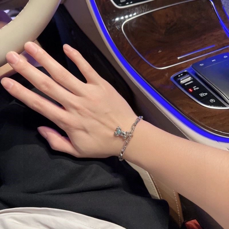 Bright Louis Vuitton Bracelets 249630