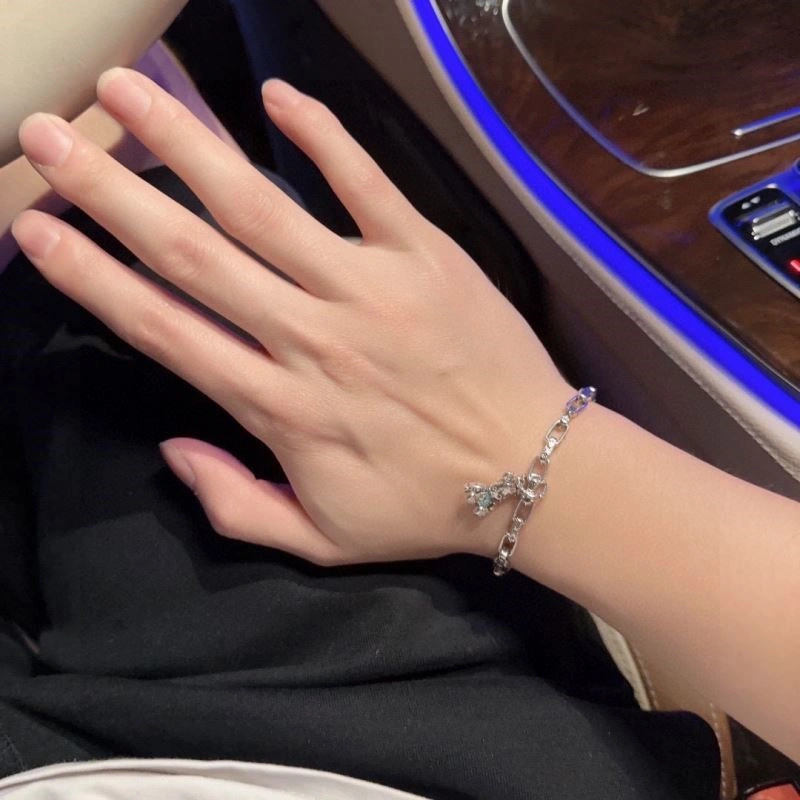 Bright Louis Vuitton Bracelets 249630