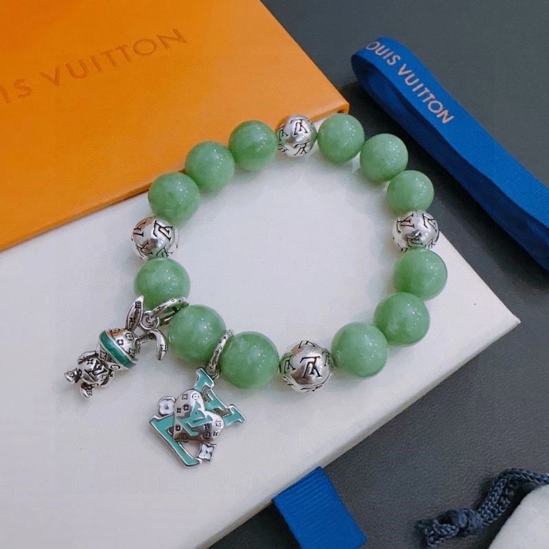 Lightweight Louis Vuitton Bracelets 249629