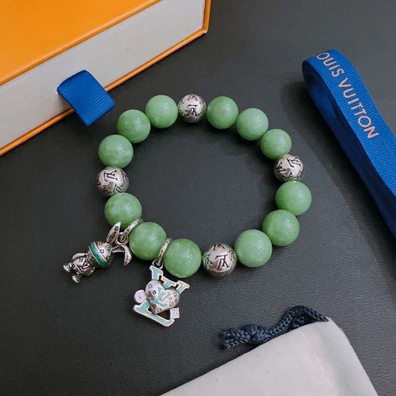 Lightweight Louis Vuitton Bracelets 249629