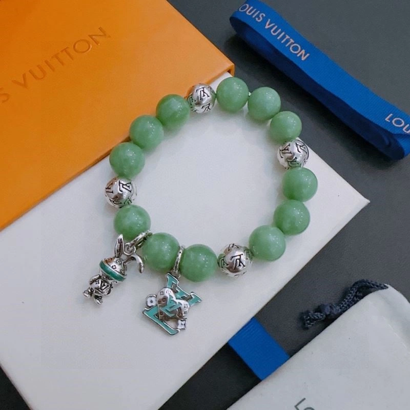Lightweight Louis Vuitton Bracelets 249629