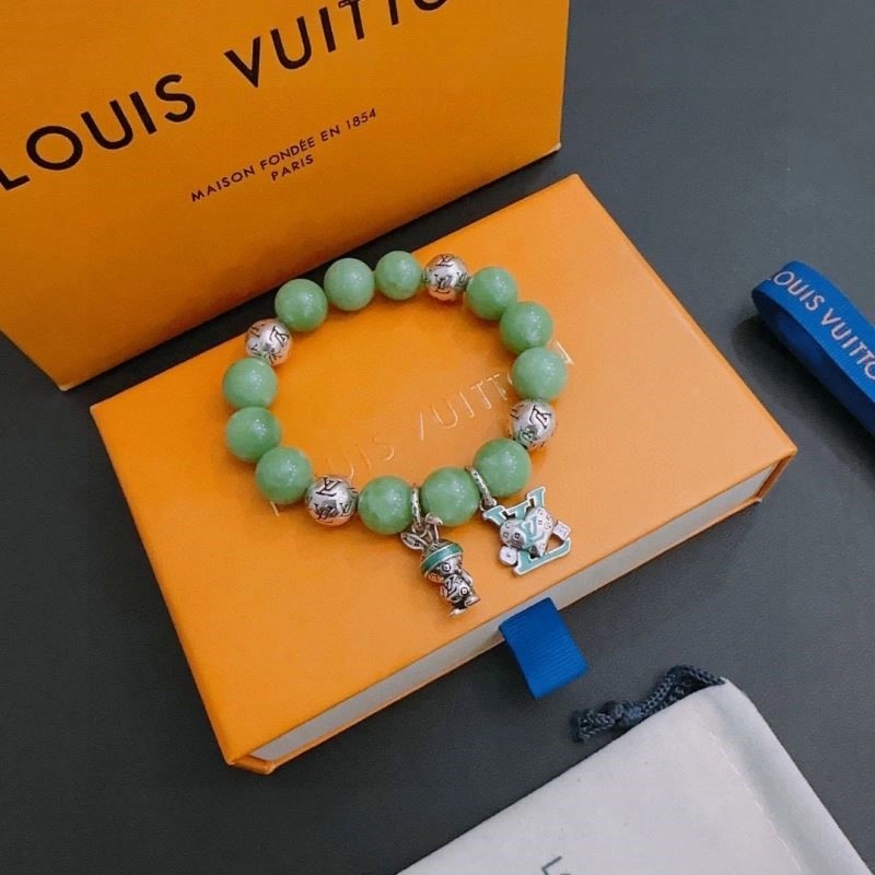 Lightweight Louis Vuitton Bracelets 249629