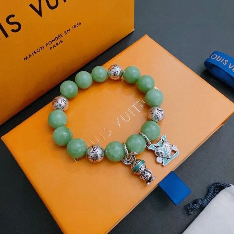 Lightweight Louis Vuitton Bracelets 249629