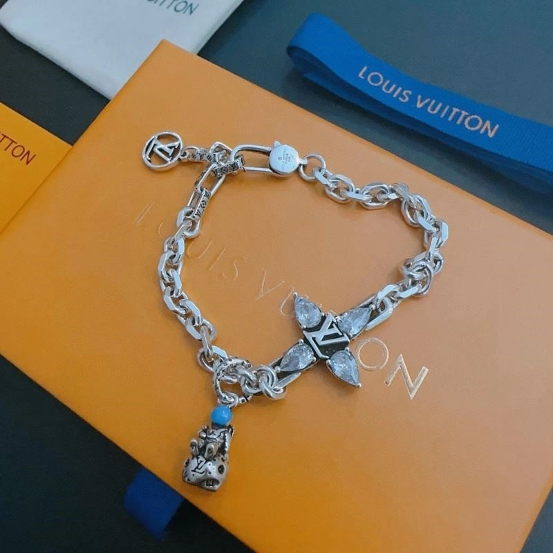Louis Vuitton Bracelets SmartChoice 249623