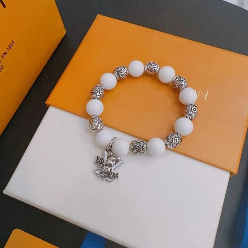 Louis Vuitton Bracelets Effortless 249601
