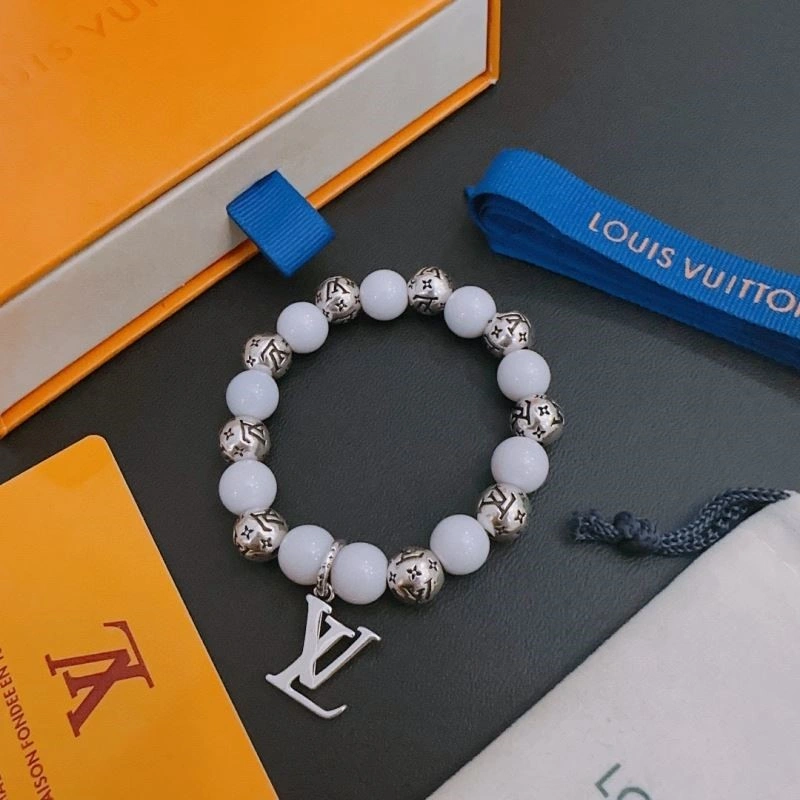 Resilient Louis Vuitton Bracelets 249618