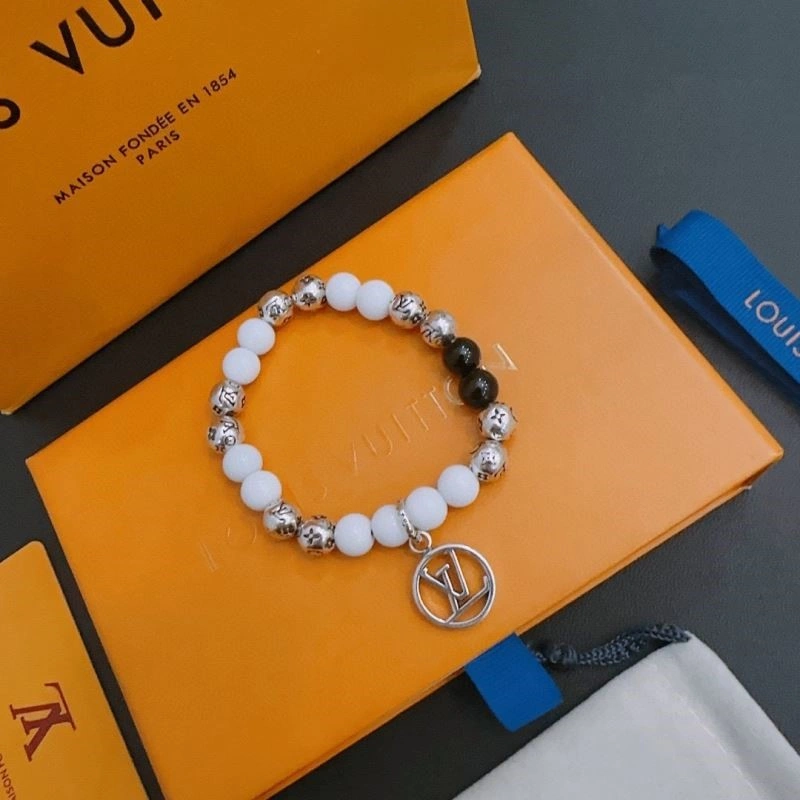 Seasonal Louis Vuitton Bracelets 249613