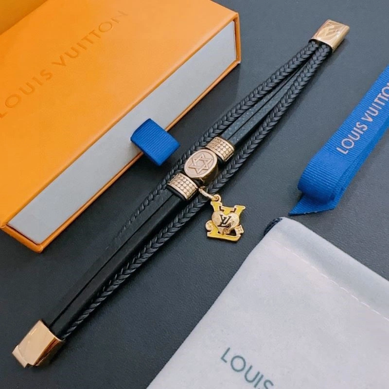 Louis Vuitton Bracelets Unisex 249620