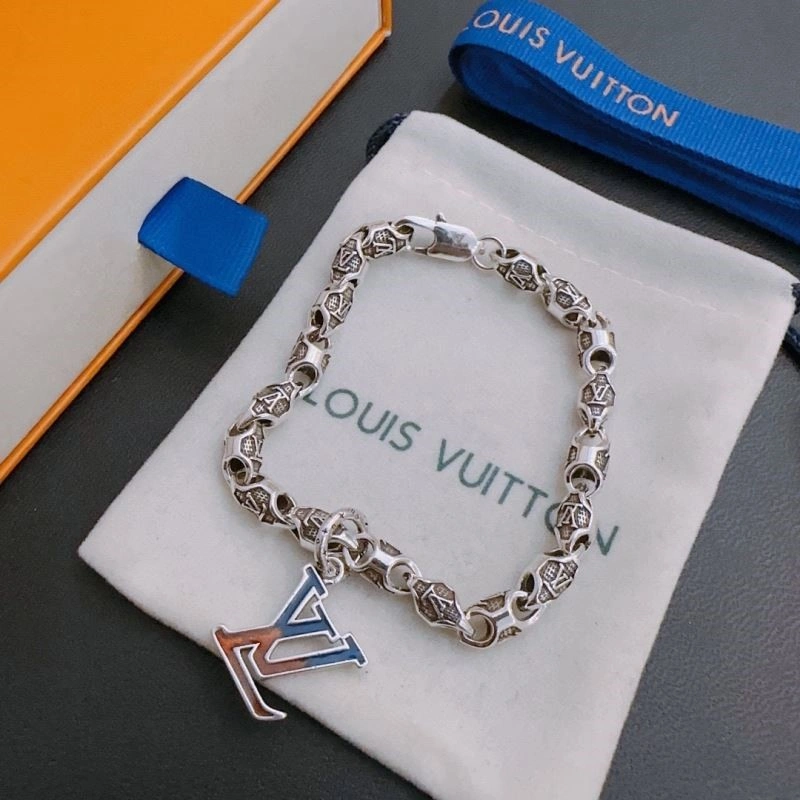 Practical Louis Vuitton Bracelets 249628